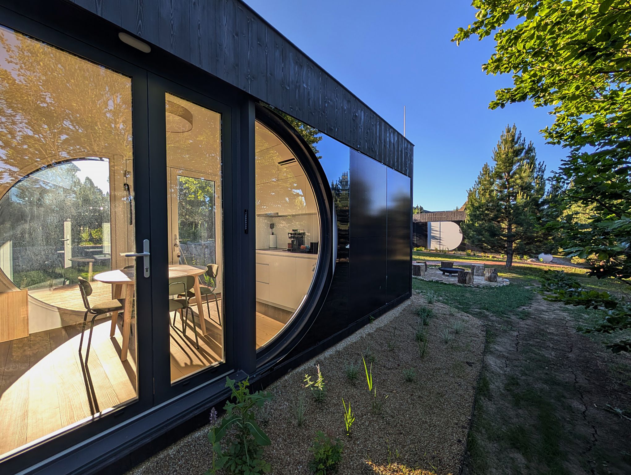Ecocapsule